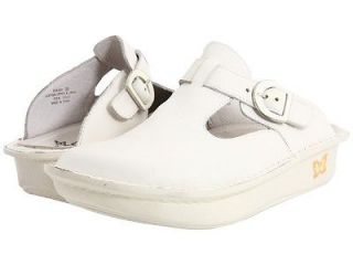 Alegria Womens DONNA White Leather Nursing Clogs Shoes DON 600