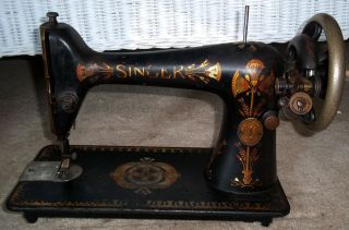   ANTIQUE VINTAGE WORKING 1906 SINGER 66 LOTUS TREADLE SEWING MACHINE