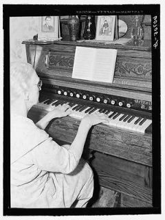 parlor organ in Musical Instruments & Gear