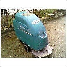 used floor scrubbers in Sweepers & Scrubbers