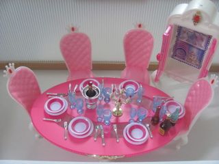   Dollhouse Furniture pink palace Dining Room Table Chairs Plates NEW