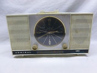 Vintage Retro Art Deco White Admiral Marquis Table Top Am Clock Radio