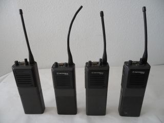 Lot of 4 Motorola MT1000 H44GCU7100BN Handie Talkie UHF Radios