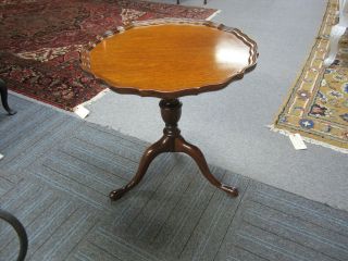 ROUND PIECRUST MAHOGANY TABLE by COUNCIL CRAFTSMAN