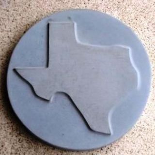 STATE OF TEXAS MAP ON ROUND STEPPING STONE CONCRETE MOLD 16x2.25 