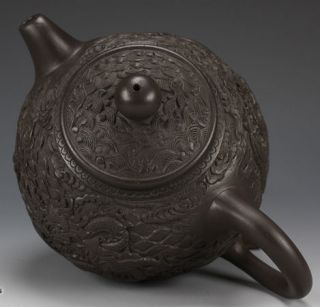 China Yixing Zisha Pottery New Teapot with Dragon 420cc