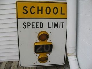   Matic Signal Company School Speed Limit 20 mph Sign Traffic Light
