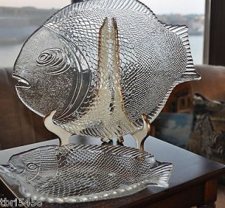 PASABAHCE GLASS MADE IN TURKEY 2 PRESS GLASS FISH SHAPED PLATTERS