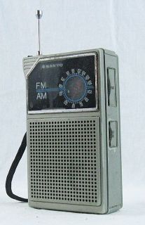 Vintage Sanyo RP5047A AM/FM Transistor Radio
