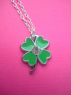 FUNKY GREEN DIAMANTE FOUR LEAF CLOVER NECKLACE LUCKY CHARM KITSCH 