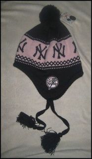 NWT NY NEW YORK YANKEES WOMAN WINTER HAT CAP BEANIE ONE SIZE NAVY/PINK