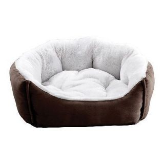 Animal Planet Pet Bed for a Cat or Dog (Very beautiful and well made 
