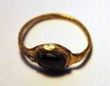 ANCIENT ROMAN GOLD FINGER RING WITH ORIGINAL RED GLASS/STONE1st 