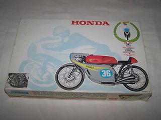   Honda 350cc 6 cylinder 1/9 scale Grand Prix Racer Rare HTF 1964 1966