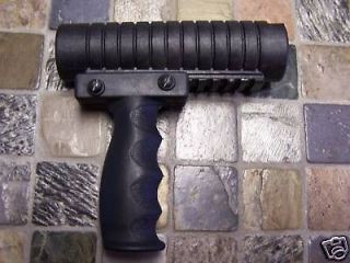 Remington 870 Tactical Railed Forend with Vertical Grip