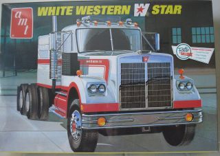 AMT #724/06 White Western Star 1/25 Plastic Model Kit
