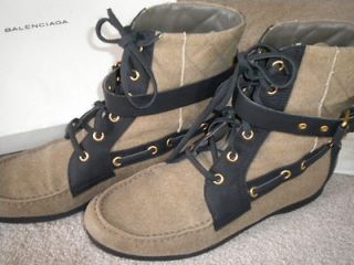 BALENCIAGA BOOTS SIZE 9.5 FLAT HEEL TAN W/BLACK LEATHER TRIM