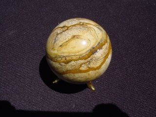 PICTURE JASPER SPHERE WITH GOLD METAL DISPLAY STANDe490