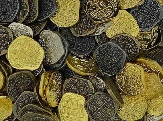 HOLIDAY SELL  12 Santa Claus Christmas Treasure Coins Gold 
