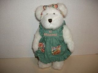 Adorable Boyds #1 Grandma 8 Jointed Bear Green Dress
