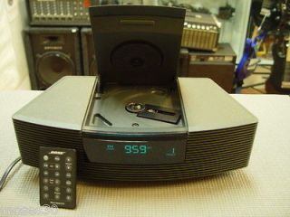Bose Wave Radio AM/FM CD Player/Alarm Clock AWRC1G + Remote Control