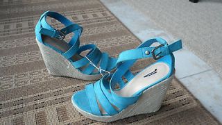 WOMENS MOSSIMO FOR TARGET WEDGE SHOES, SIZE 9, NEW NO TAGS, GET EM 