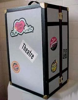 Franklin Mint I Love Lucy 18 Travel Trunk for Doll / Ensembles 