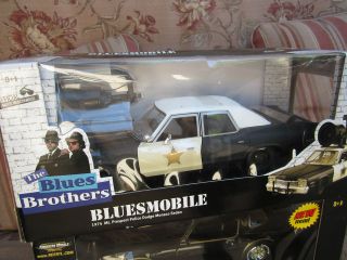 ORIGINAL BLUES BROTHERS POLICE CAR BY JOY RIDE 1.18 SCALE DIECAST IN 