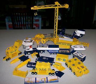   Wheels CONSTRUCTION Set Mega Rig Crane 1996 Matchbox Police 1998 Toys