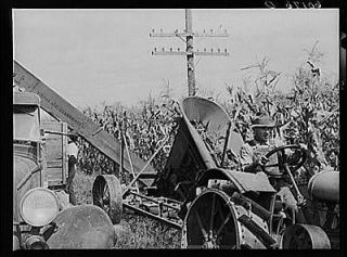 Field ensilage cutter. Crawford County,Wiscons​in