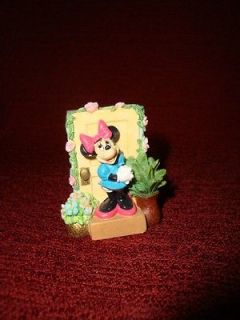 minnie mouse figurines in Minnie Mouse