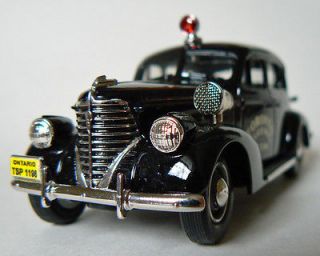 DURHAM CLASSICS 1938 Oldsmobile TORONTO POLICE DEPT 1998 Toy 