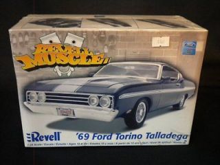 Revell Ford Torino Talladega 1/24 Model Kit