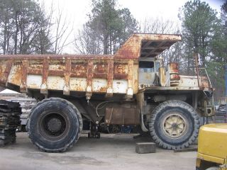 M35 Mack Dump Truck Rock End Euclid parts Euc Parts Rear Axel