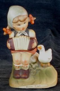 Arnart 5th Avenue Vintage Ceramic Music Time Figurine, VG CONDITION