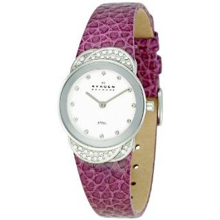 Skagen Womens 818SSLVV White Watch Watches 