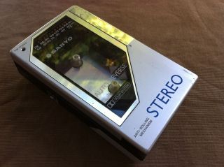 Portable Sanyo Stereo M G98D Stereo Radio Cassette Player Walkman