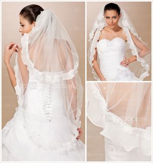 One tier Tulle Lace Applique Edge Elbow Wedding Veil With Satin Flower 