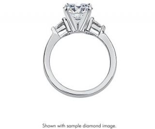 Classic Pear Shaped Diamond Engagement Ring in 14k White Gold (1/4 ct 