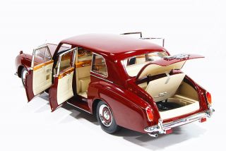 Rolls Royce Phantom VI Red Color w/ Creme Interior LE of 999 1/18 