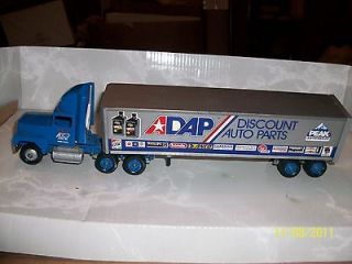 ADAP DISCOUNT AUTO PARTS TRACTOR TRAILER BY WINROSS WITH BOX