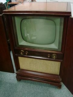 Philco TV Television Model 52 T1844 Very Ornate Oak Case Door 1950s 17 