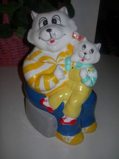 collectible cat with their kitten cookie jar 