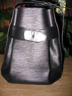 Authentic Louis Vuitton Black Epi Leather Medium Tote Shoulder Bag