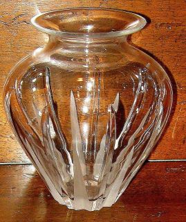 Stunning Mouth Blown Clear Lead Crystal Vase w/Hand Cut & Frosted 