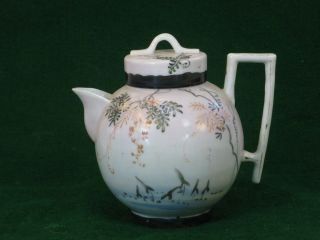 Japanese Meiji Period Satsuma Teapot Hand Painted Vines & Blossoms 