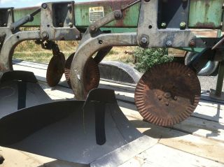 JOHN DEERE MOLBOARD PLOW BOTTOM AND CUTTER TAKEN RIGHT OFF OF THE 