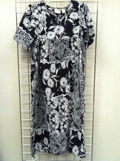 The Vermont Country Store Womens Flowy Black and White Dress Size 