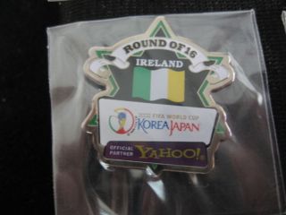 2002 fifa world cup pin badge japan yahoo sponsor pins