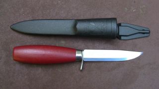 mora of sweden 611 carbon steel bushcraft knife wood handle